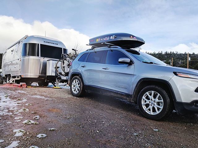 Together at last.

@mojangs, my coworker/friend/fellow digital nomad and I crossed paths on our journeys this week. We had dinner, drinks, collaborative working sessions and fun adventures together. But before we parted ways I invited her and her husband Josh to the Airstream for morning coffee and to meet the pups. Look how adorable looks parked next door!
_____________________
(Mo, here's to many more adventures and crossing paths again someday. "See" you at work next week! ?)